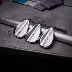 COBRA Snakebite V Silver Golf Wedge -Best Golf Shop 417866 COBRA Snakebite Silver Golf Wedge 9b